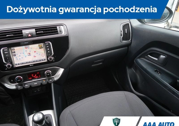 Kia Rio cena 33500 przebieg: 94283, rok produkcji 2016 z Suchedniów małe 191